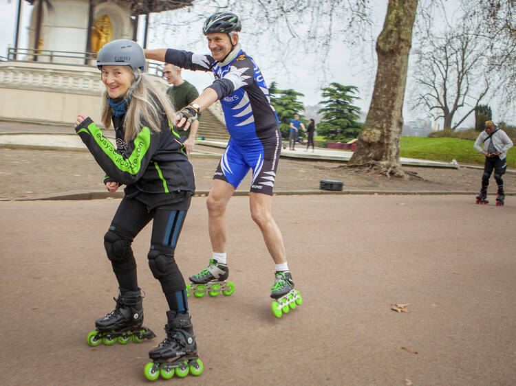 The high-speed skaters