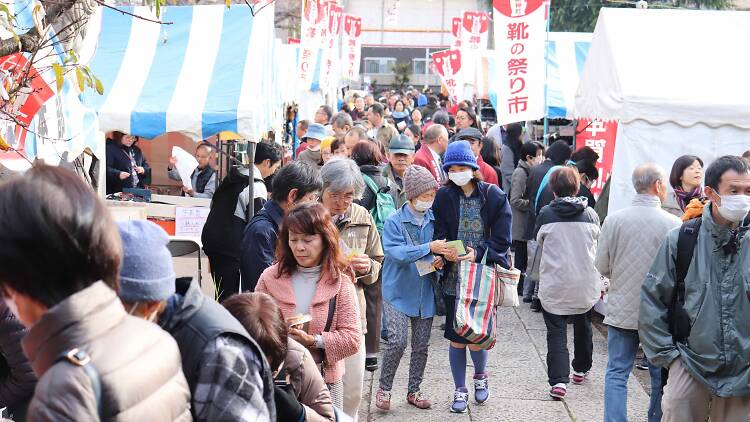 こんこん靴市