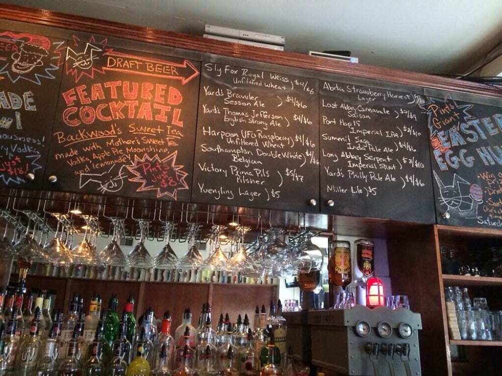 11 Best Jersey City Bars to Drink at Right Now