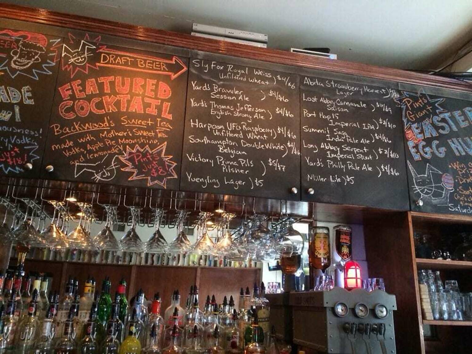 11 Best Jersey City Bars to Drink at Right Now