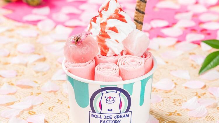 Roll Ice Cream Factory