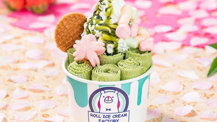 Roll Ice Cream Factory