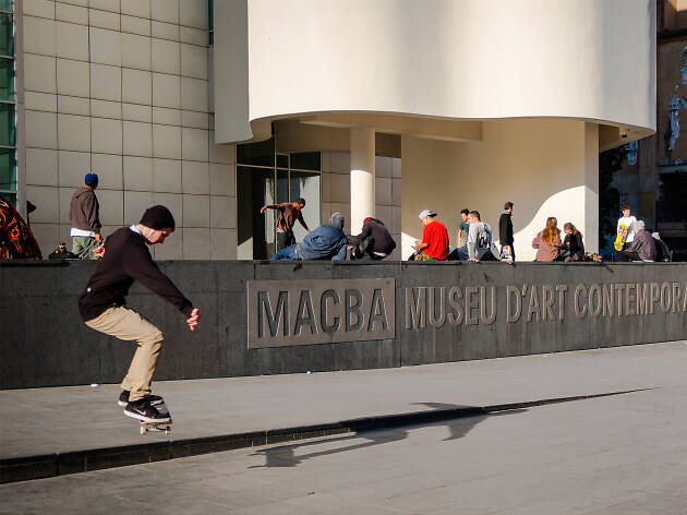 Patinadors al MACBA Patinadors al MACBA
