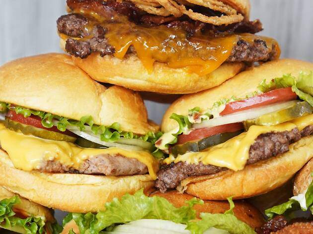smashburger Smashburger cheeseburger chain in Los Angeles