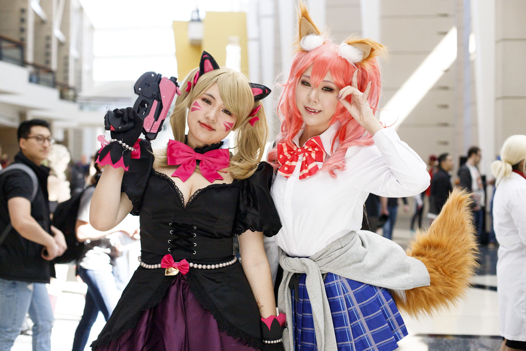 File:Maids at the Maid Cafe at Anime Midwest 2014.jpg - Wikipedia