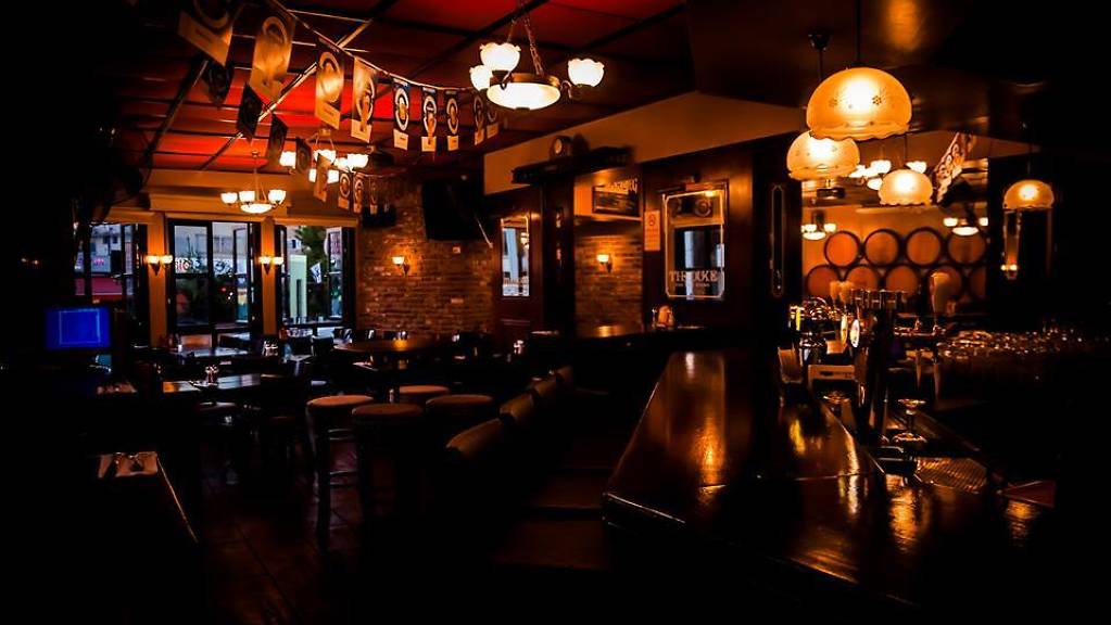 The ten best bars, live music and food in Haifa nightlife