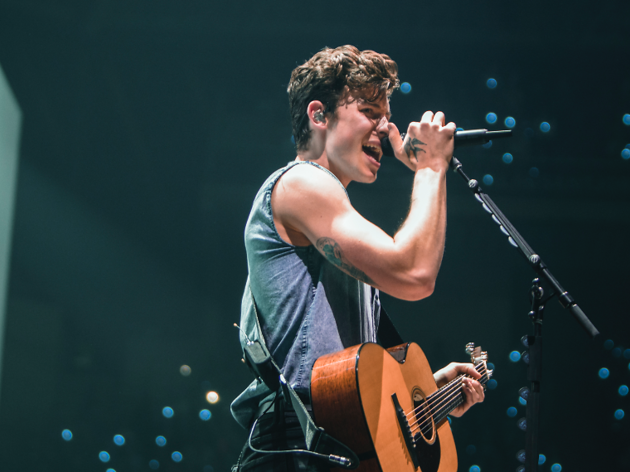 Shawn Mendes marca paquete en su concierto en Barcelona Concierto Shawn Mendes en Barcelona