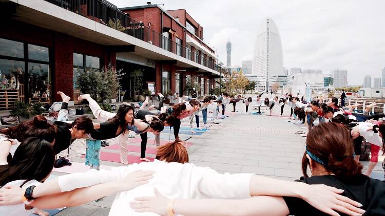 MARINE YOGA