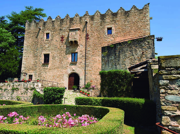 Castillo de Montesquiu Castillo de Montesquiu