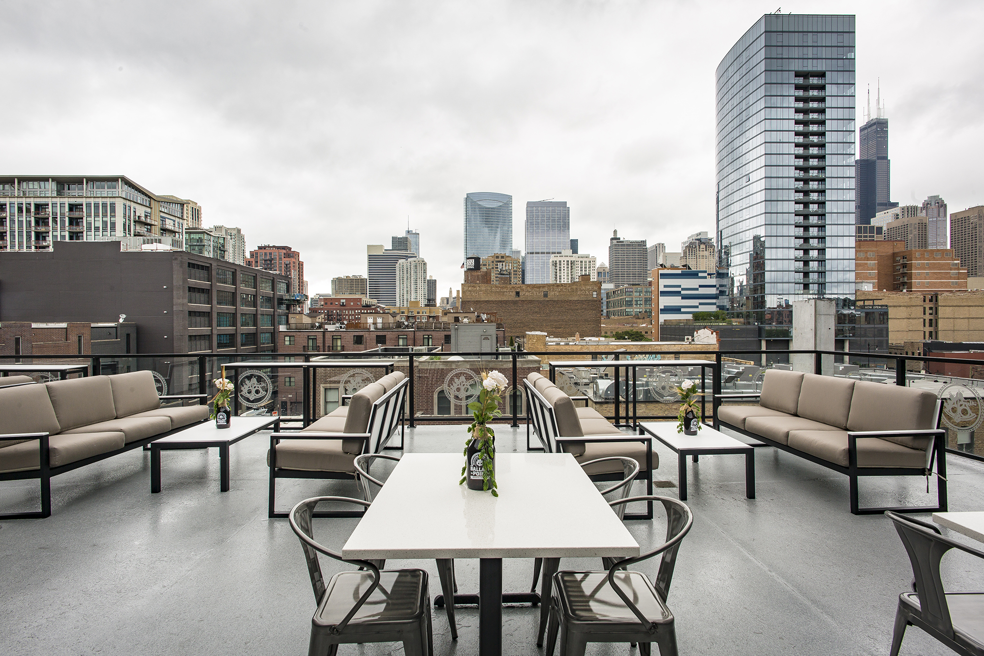 19 Best Rooftop Bars in Chicago That Are Open Now