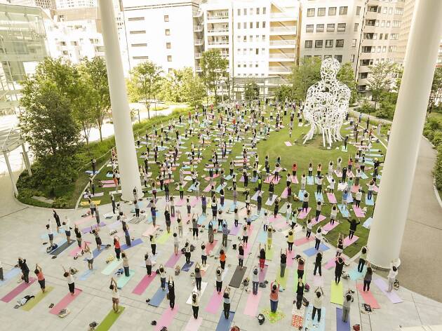 ヨガ画像 Our Parks Toranomon Hills Yoga Spring