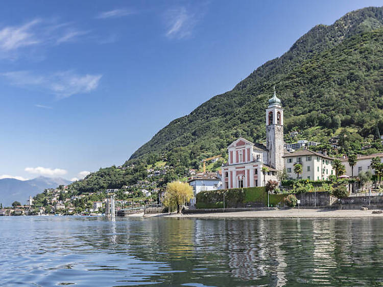 5. Cruise across majestic Maggiore