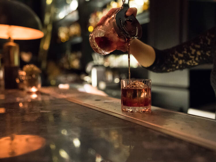 Discover the best bar of  North America’s: Handshake Speakeasy