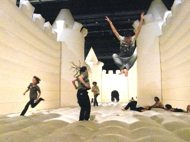 White Bouncy Castle White Bouncy Castle