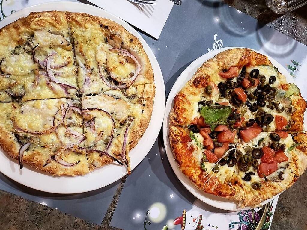 25 Spots With the Best Pizza in Montreal, From New York to Neapolitan