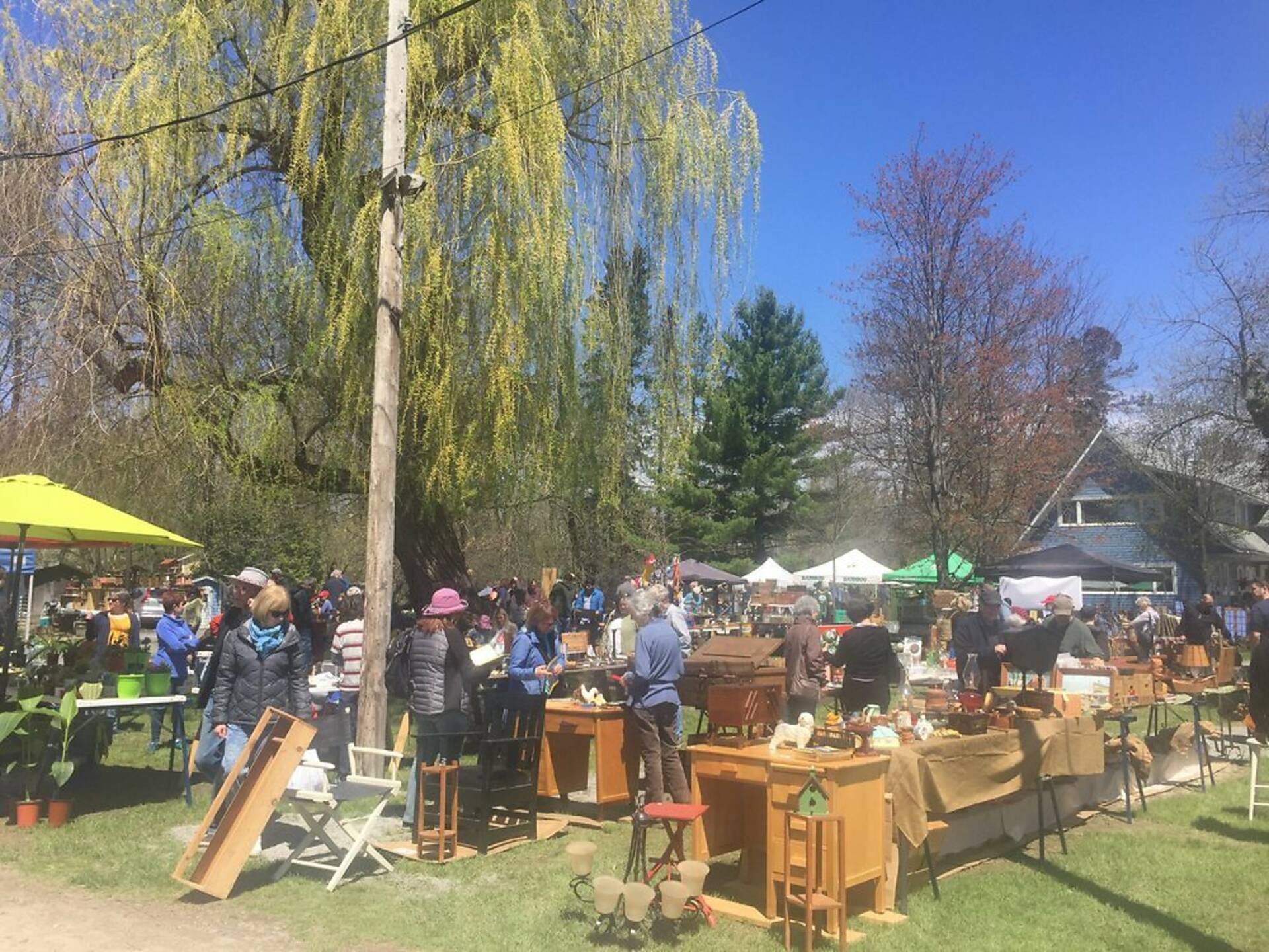 Best Montreal Flea Markets to Hunt for Vintage and Antique Goods