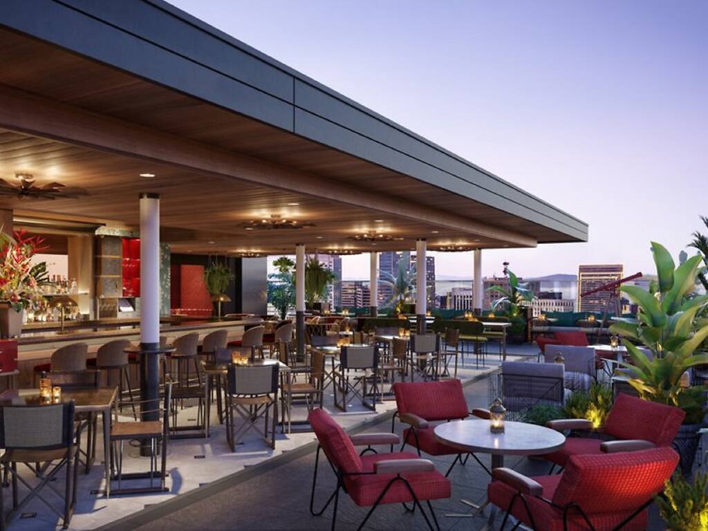 10 Best Rooftop Bars in San Francisco for Cocktails and Views