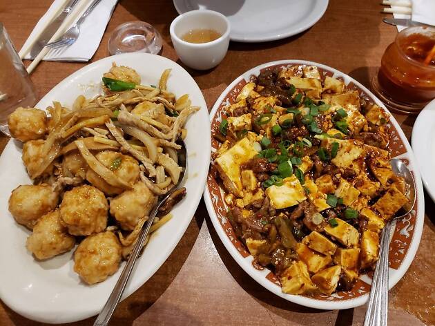 17-best-chinese-restaurants-in-montreal-to-eat-boss-chinese-food