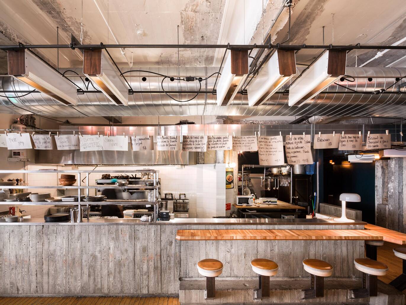 21 Best Downtown Montreal Bars to Shoot, Sip and Smoke in Style