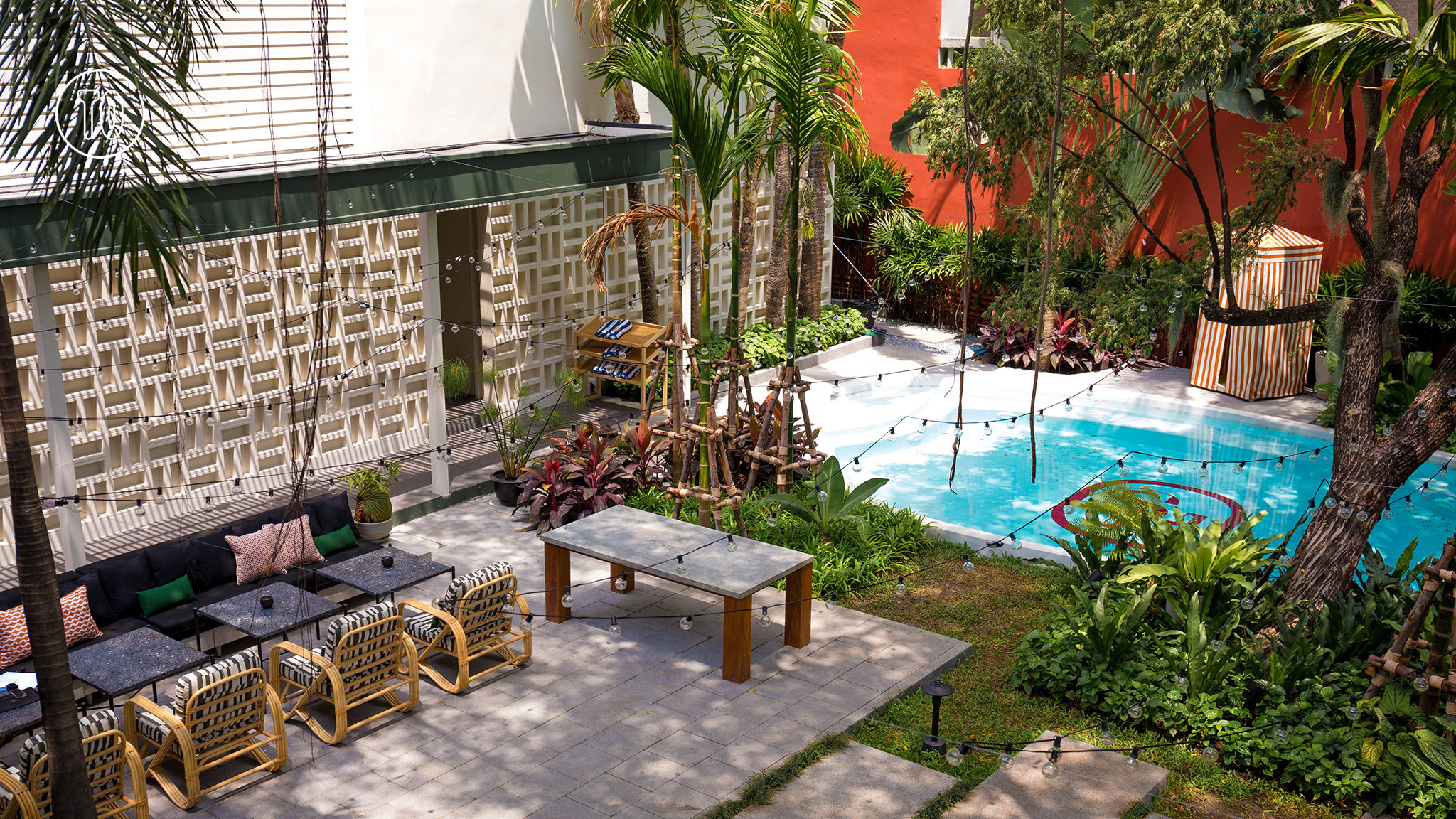 Siri House Things To Do In Phloen Chit Bangkok<script async src=