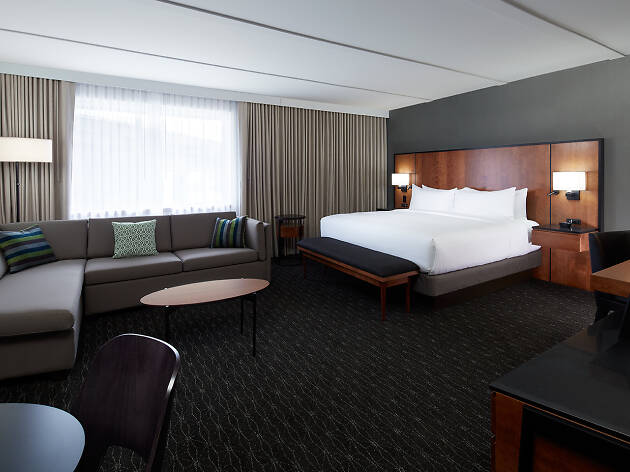 DoubleTree by Hilton Airport DoubleTree by Hilton Airport