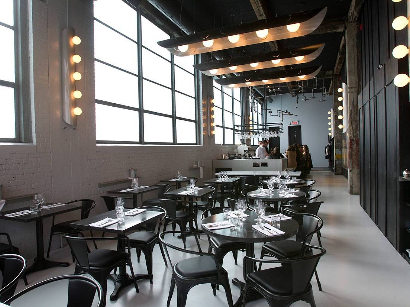 31 Best Old Montreal Restaurants You Need to Eat at Right Now