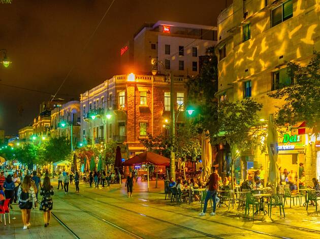 Jerusalem nightlife - the best bars and clubs along Ben Yehuda