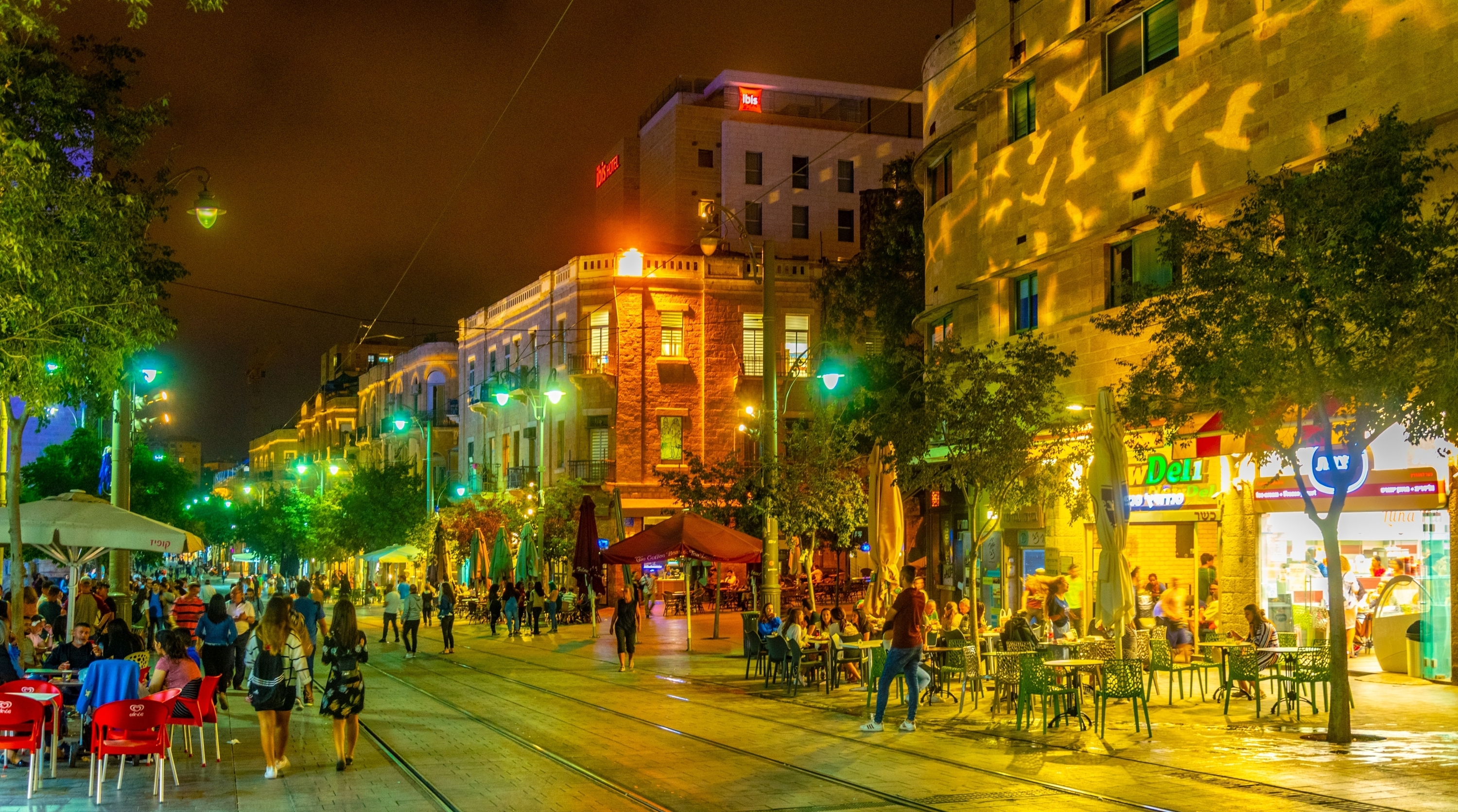 Jerusalem nightlife - the best bars and clubs along Ben Yehuda