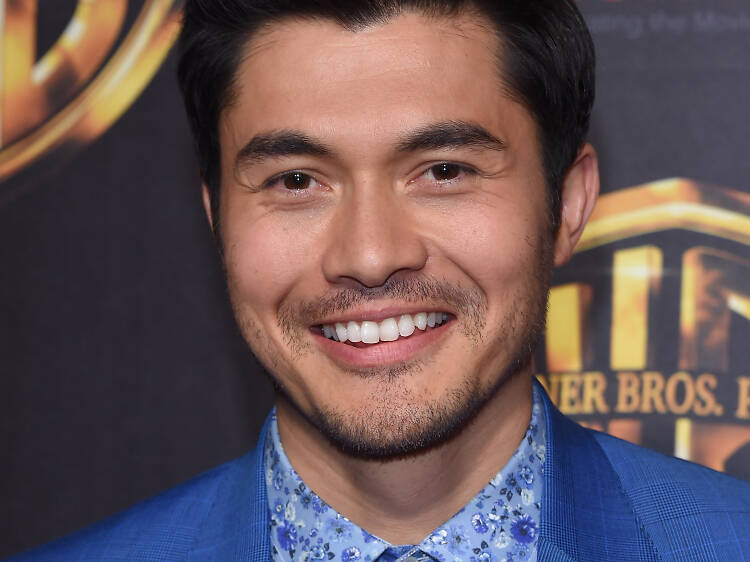 Henry Golding como Capitão América