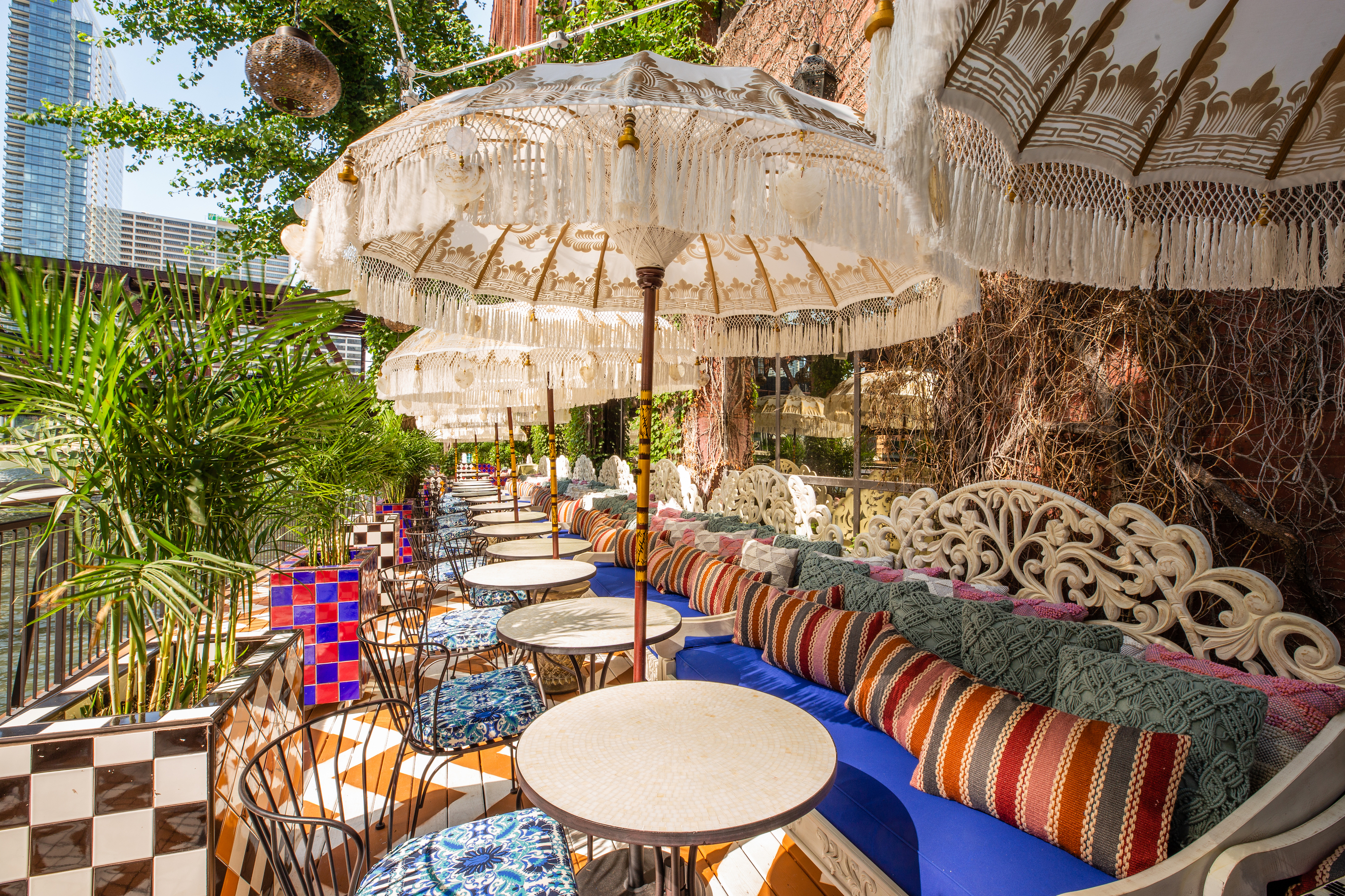 30 Best Outdoor Restaurants Patios and Cafes in Chicago