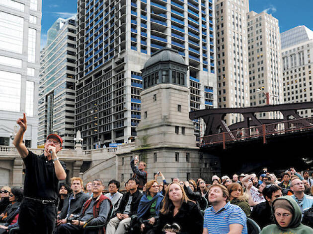 2. Sube a bordo de la Primera Dama de Chicago’s First Lady para un tour de arquitectura 2. Sube a bordo de la Primera Dama de Chicago’s First Lady para un tour de arquitectura
