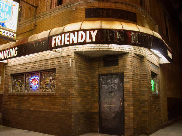 13. Escucha a las bandas emergentes en Empty Bottle 13. Escucha a las bandas emergentes en Empty Bottle