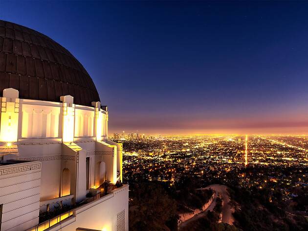 4. Contempla las estrellas desde el Observatorio Griffith 4. Contempla las estrellas desde el Observatorio Griffith