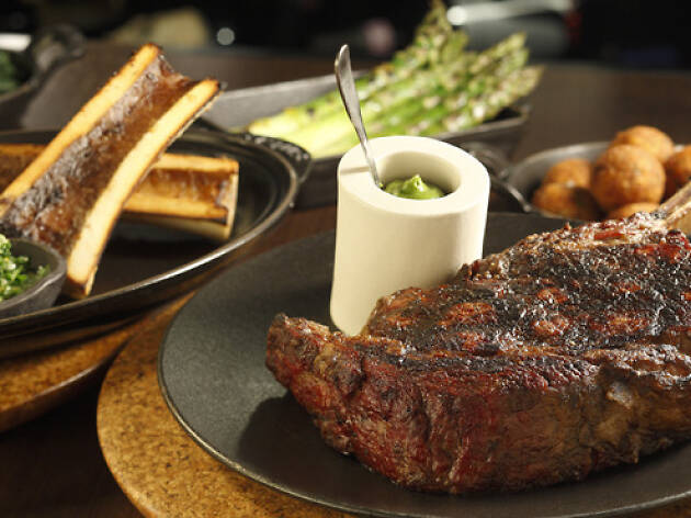 10. Cómete algunos de las mejores piezas de carne del mundo. 10. Cómete algunos de las mejores piezas de carne del mundo.