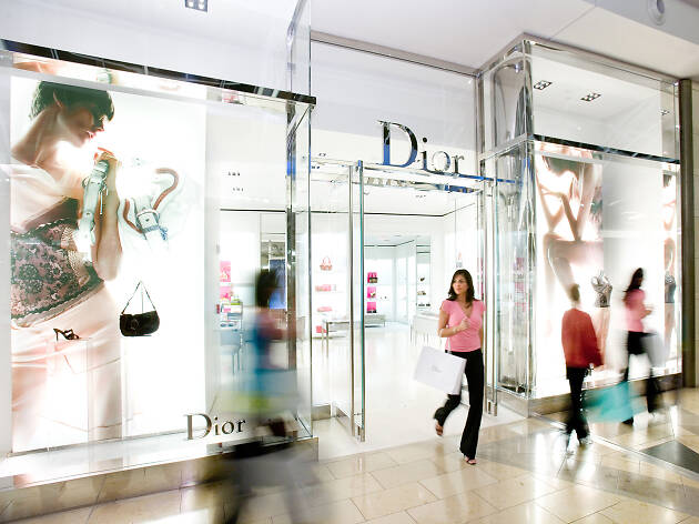 15. Outlets de grandes firmas 15. Outlets de grandes firmas