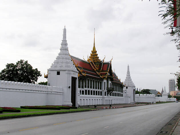 Sutthai Sawan Prasat พระที่นั่งสุทไธสวรรย์ปราสาท