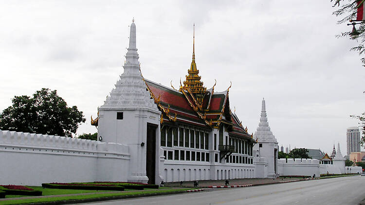 พระที่นั่งสุทไธสวรรย์ปราสาท