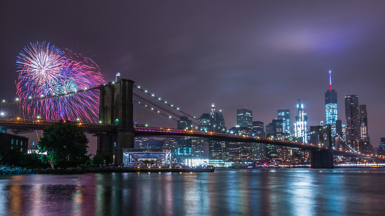 Macy’s 4th of July fireworks are returning to the Brooklyn Bridge this summer