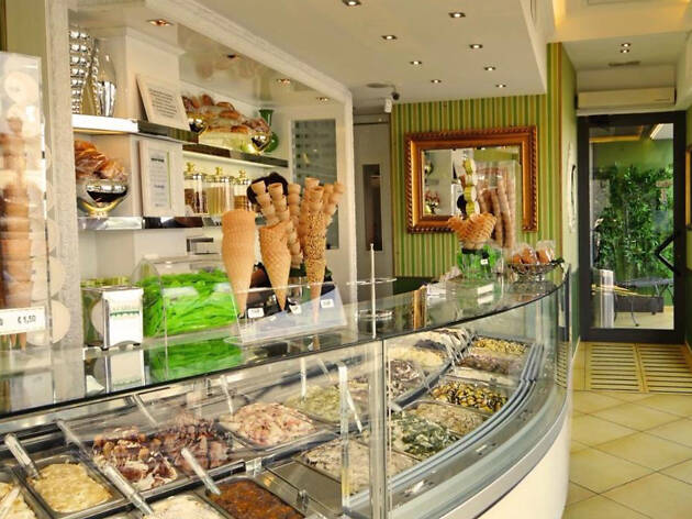 Gelateria La Sorbettiera Gelateria La Sorbettiera
