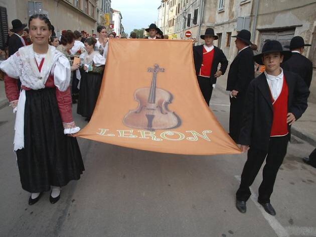 Leron Folk Festival Leron Folk Festival