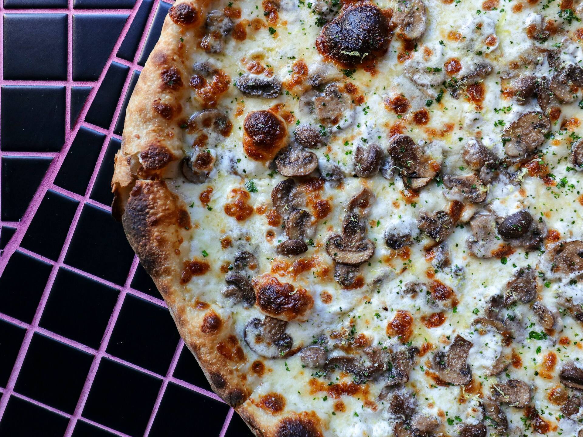 NYC’s 29 best pizzas include slices, whole pies and extra toppings