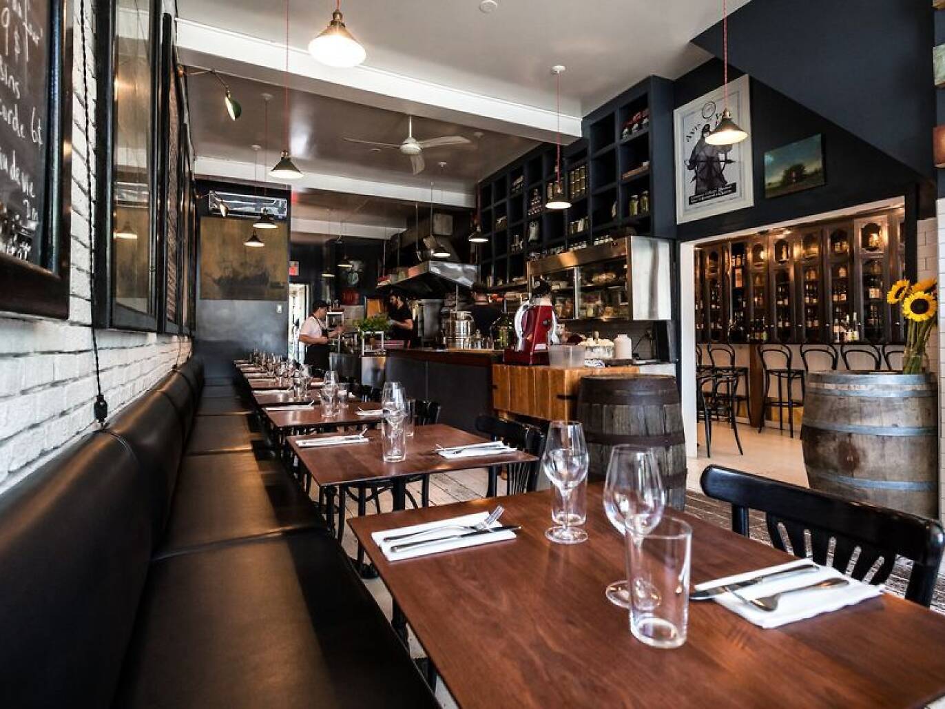 18 Best Vegetarian Restaurants in Montreal to Eat Well and Green