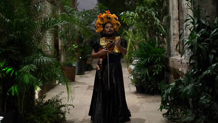 La bruja de Texcoco nace entre rituales y tradiciones mexicanas, ama la transfeminidad