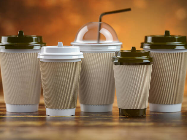 plastic takeaway cups with lids