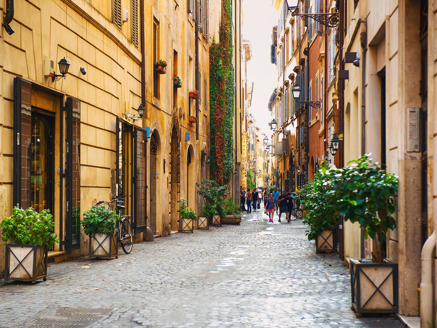 shopping rome tourism