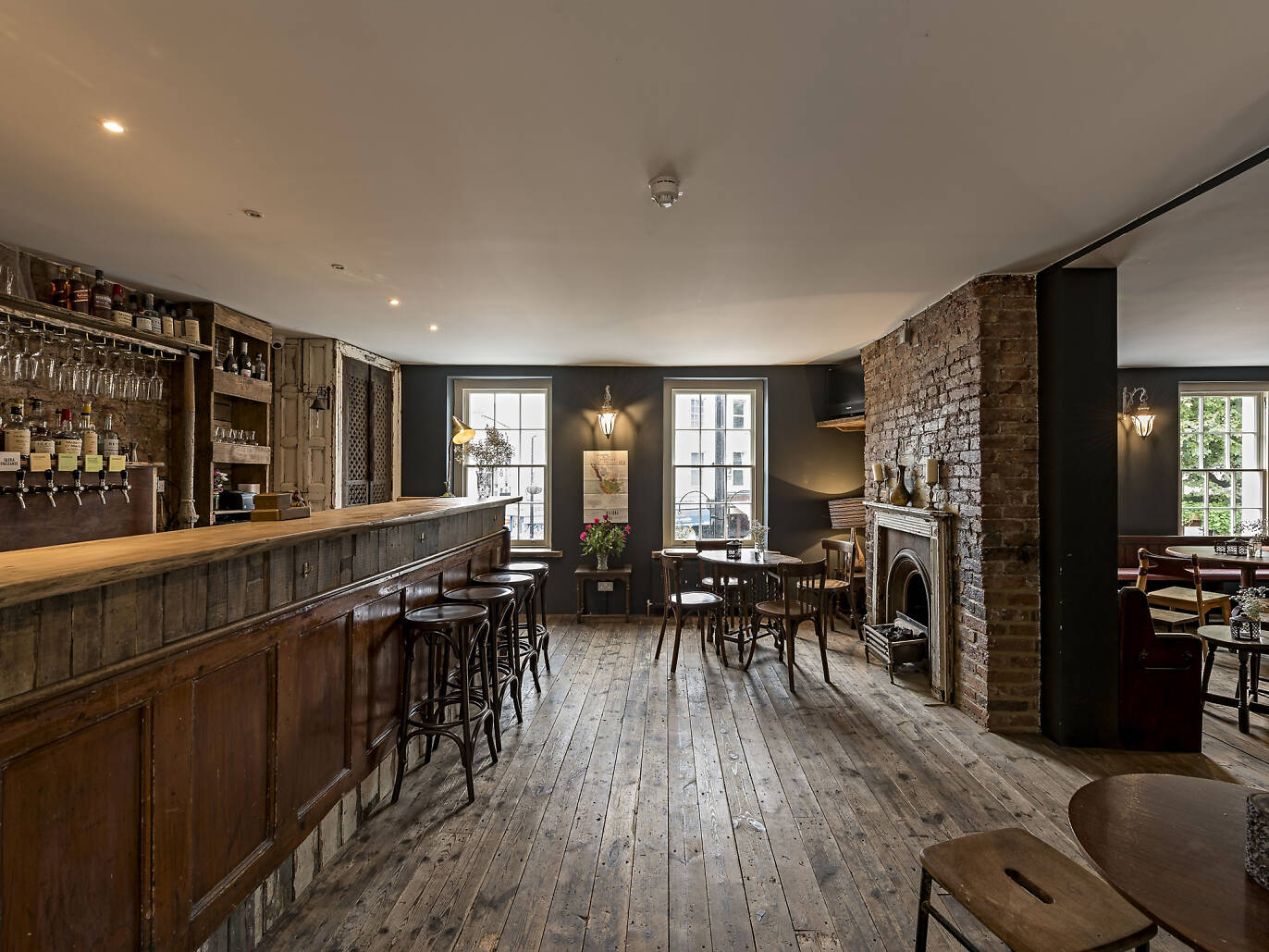 16 Best Bars In London Bridge For Craft Beer & Gin Galore