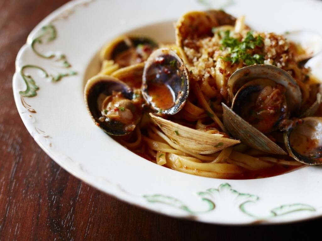 33 Best Downtown Montreal Restaurants To Try Right Now