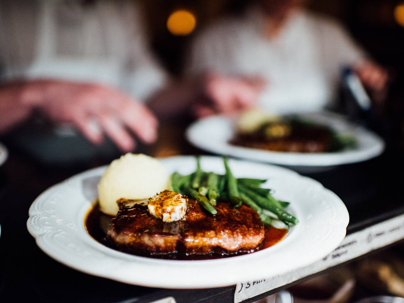22 Best Downtown Montreal Restaurants That Rule the City Core