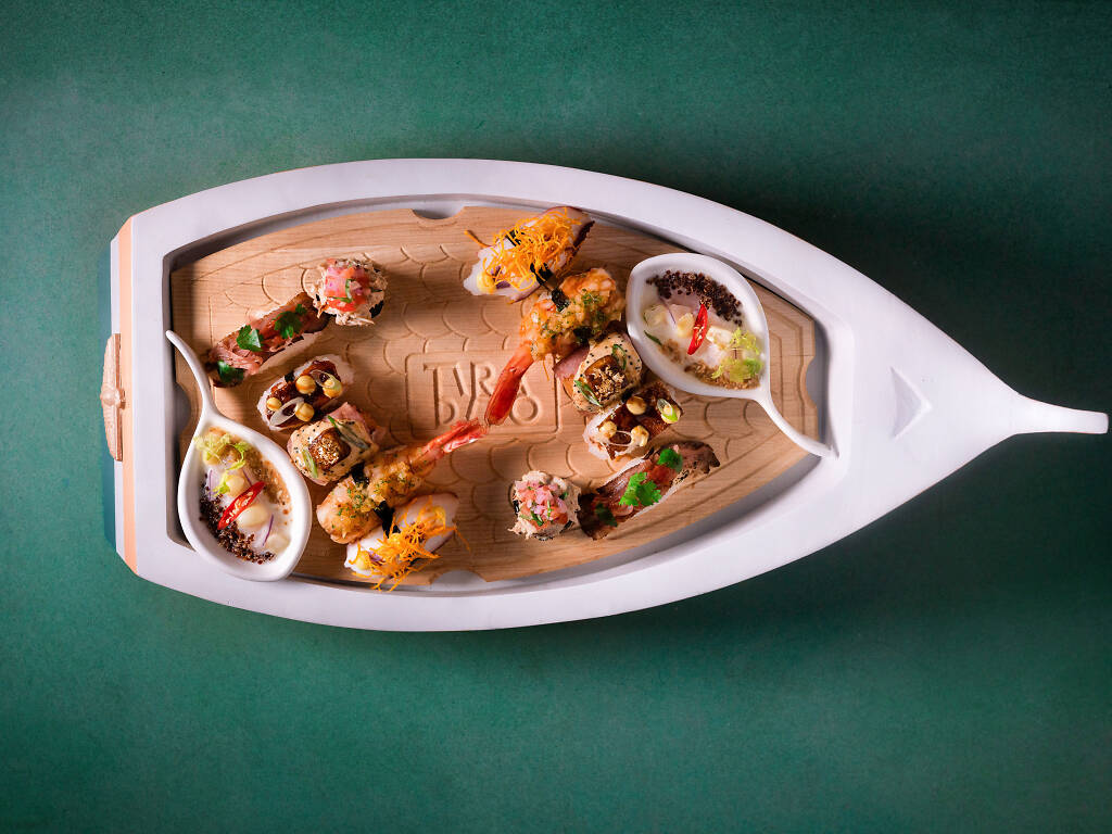 33 Best Downtown Montreal Restaurants To Try Right Now