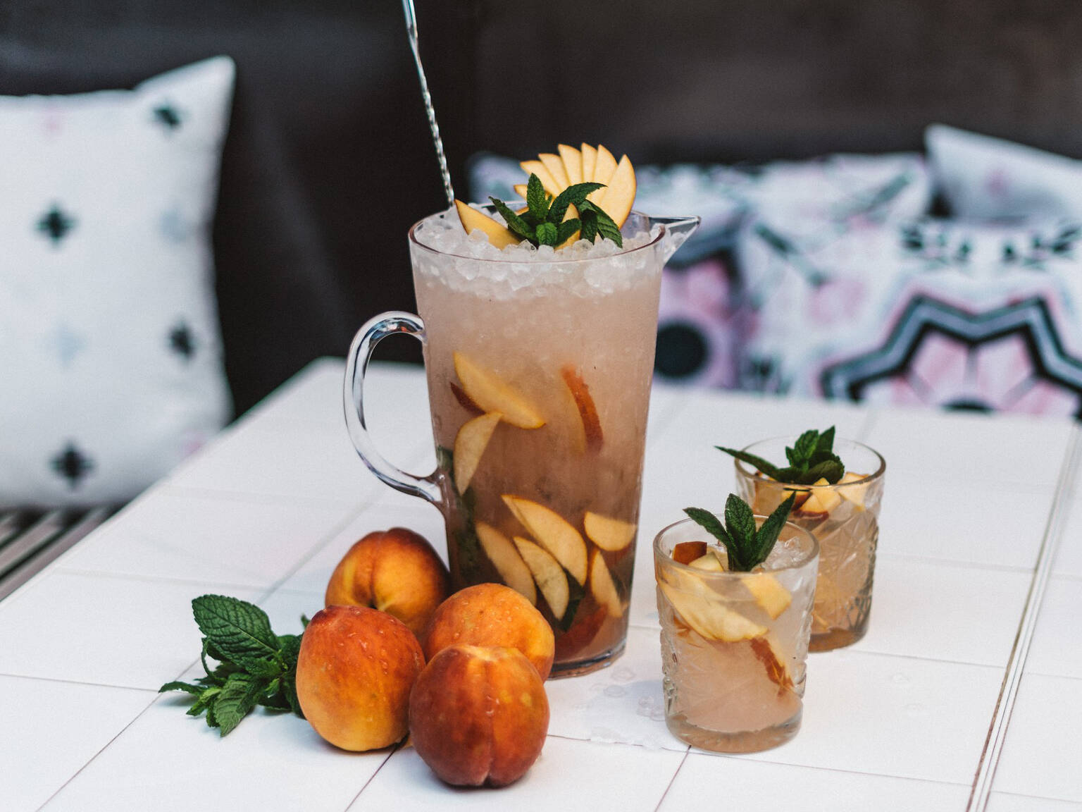 21 Best Downtown Montreal Bars to Shoot, Sip and Smoke in Style